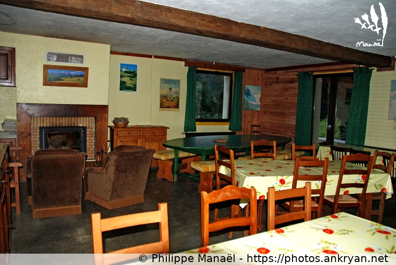 Salle de repas, Refuge Haugarou, Aucun (Les Pyrénées, en route pour les étoiles / Trekking / France / Midi-Pyrénées - FR-65) © Philippe Manaël