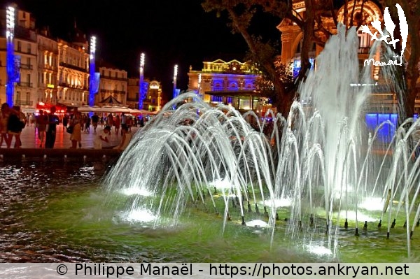 Fontaine du Champ de Mars, nocturne (Montpellier / Ville / France / Hérault - FR-34) © Philippe Manaël