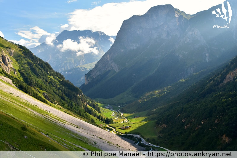 Pentes de la Grande Perrière (Savoie : Petit Mont Blanc / Balade / France) © Philippe Manaël