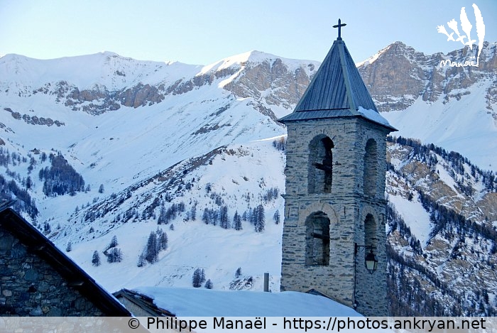 Église de Saint-Véran (Queyras, nouvel an à Molines / Trekking / France / Hautes-Alpes - FR-05) © Philippe Manaël