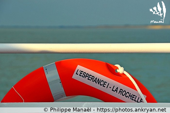 Bouée L'Espérance 1 (Remise des prix PULPE 2013 / Sortie en mer / France) © Philippe Manaël