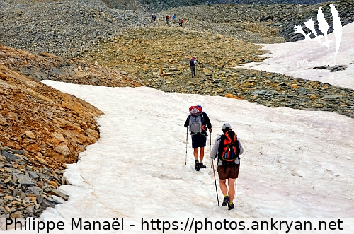 Traversée de névé (Tour des Glaciers de la Vanoise / Trekking / France / Savoie - FR-73) © Philippe Manaël