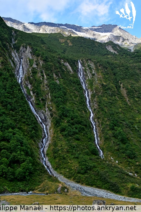Cascades du ruisseau du Tougne (Traversée de la Vanoise / Trekking / France / Savoie - FR-73) © Philippe Manaël