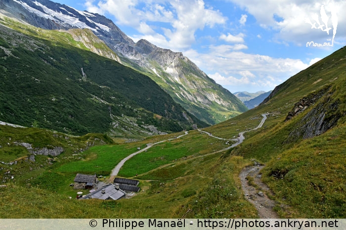 Au-dessus du refuge de la Glière (Traversée de la Vanoise / Trekking / France / Savoie - FR-73) © Philippe Manaël