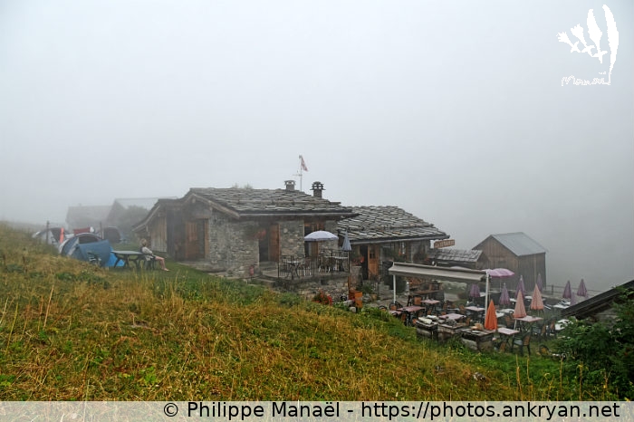 Refuge Le Repoju. Les Prioux (Traversée de la Vanoise / Trekking / France / Savoie - FR-73) © Philippe Manaël