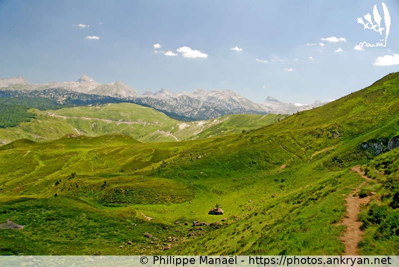 Plateau d'Errayze (Traversée des Pyrénées par la HRP / Trekking / France) © Philippe Manaël
