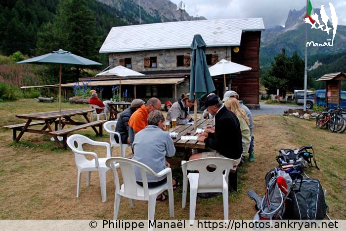 Refuge Terzo Alpini, jardin (Vallée de la Clarée et Mont Thabor / Trekking / France / Hautes-Alpes - FR-05) © Philippe Manaël