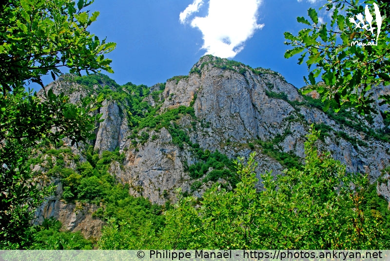 Massif du Pibeste-Aoulhet (Pyrénées : Vallées des Gaves, les jardins de Pyrène / Balade / France / Hautes-Pyrénées - FR-65) © Philippe Manaël