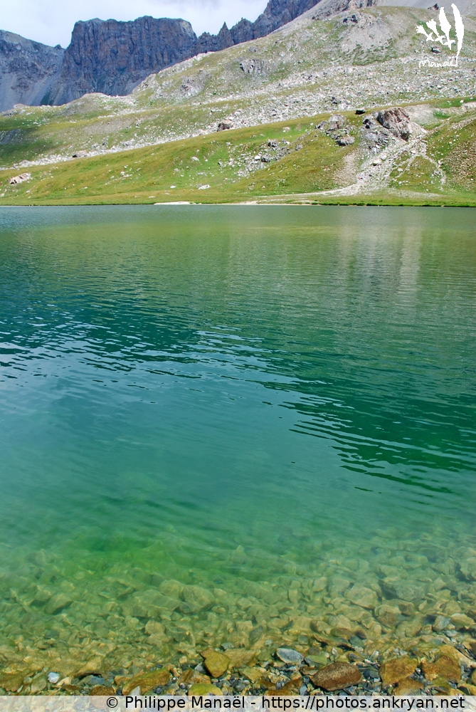 Lac de l'Oronaye, reflets (Hautes vallées piémontaises / Italie / Alpes-de-Haute-Provence - FR-04) © Philippe Manaël