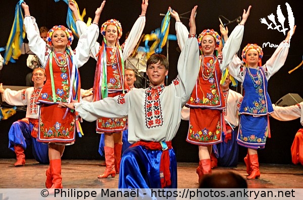 photo n°17 (Ukraine : Ballet Gorytsvit / Mondial'Folk de Plozévet 2014 / Festival / France / Bretagne - FR-29) © Philippe Manaël