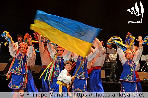photo n°22 (Ukraine : Ballet Gorytsvit / Mondial'Folk de Plozévet 2014 / Festival / France / Bretagne - FR-29) © Philippe Manaël